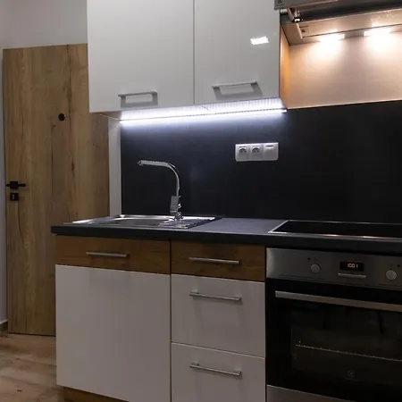 Apartman Seifertova Apartment *